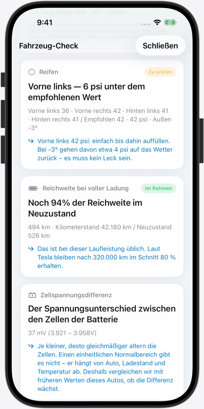 Fahrzeug-Check: Reifen vorne links 6 psi unter dem empfohlenen Wert, auf 42 psi auffüllen – dazu die Reichweite bei voller Ladung (noch 94 % vom Neuzustand) und die Zellspannungsdifferenz